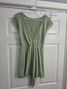 SHEIN Sage Green Lace-Trim Faux Wrap Top With Tie Back